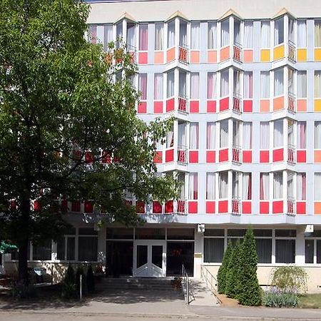 In Hotel Hajdúszoboszló Exterior foto